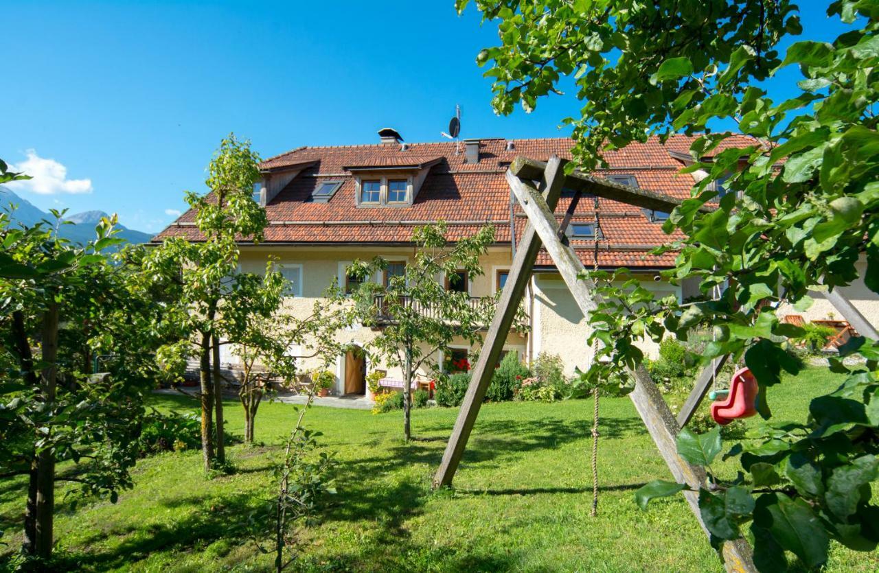 Peterer Hof Apartment Rasun di Sotto